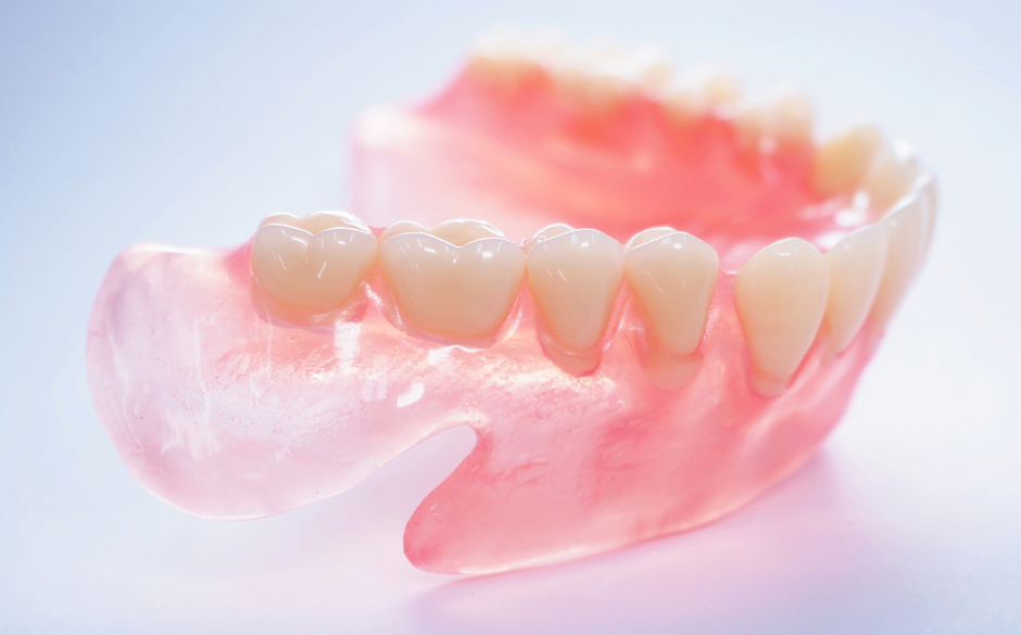 入れ歯とは？